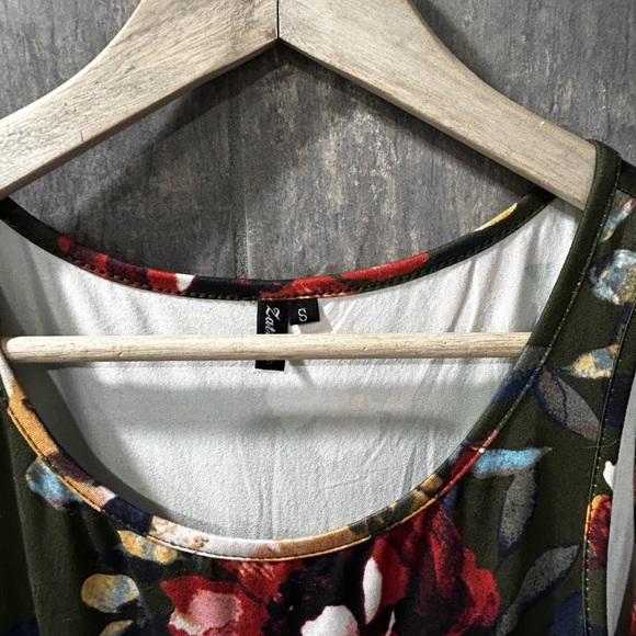 Small - Green Maxi Dress - Picture 4 of 4